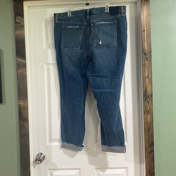 Abercrombie & Fitch high rise mom jean size 35/20L never worn - Picture 2 of 3